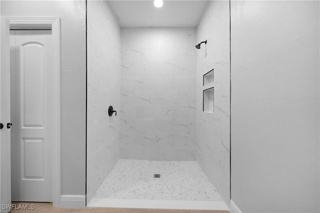 4201 17th St SW, Lehigh Acres, FL 33976 - full bath featuring tiled shower