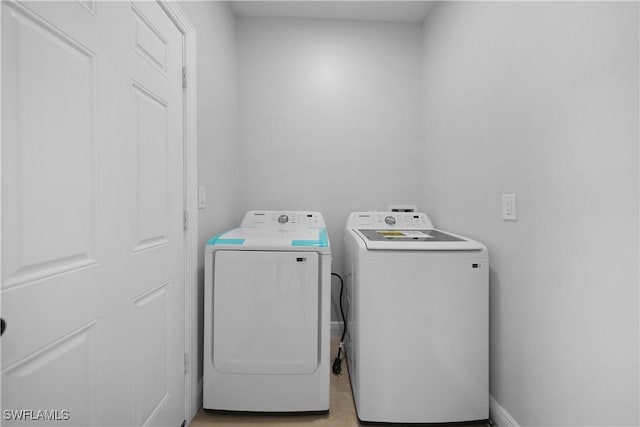 4201 17th St SW, Lehigh Acres, FL 33976 - washroom with washing machine and dryer