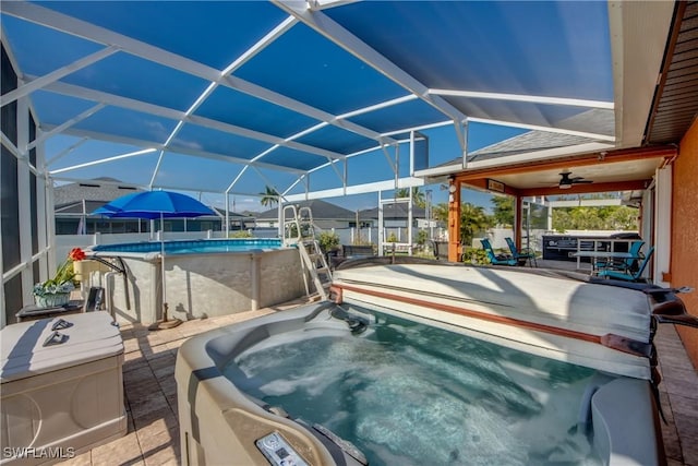 1812 SW 10th Ter, Cape Coral, FL 33991 - swimming pool with a hot tub, a patio area, a lanai, and ceiling fan