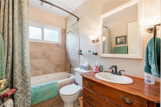 4559 Springview Cir, Labelle, FL 33935 - full bath with shower / bath combination with curtain, toilet, and vanity