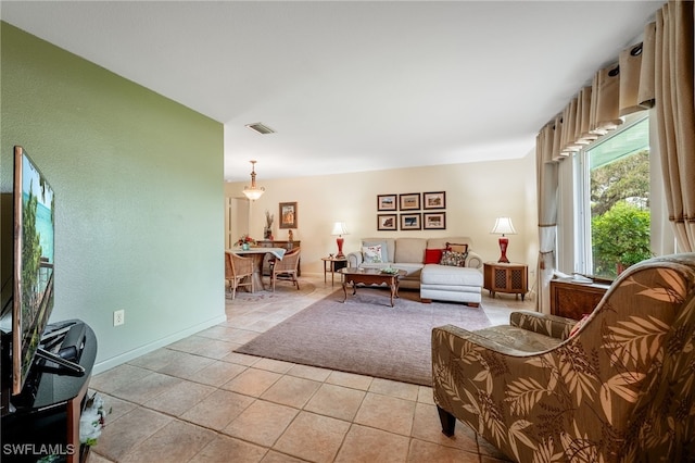 4559 Springview Cir, Labelle, FL 33935 - living area featuring light tile patterned floors