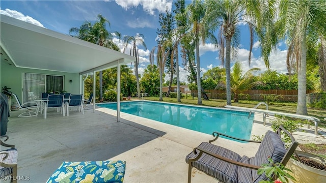 1682 S Flossmoor Rd, Fort Myers, FL 33919 - view of swimming pool featuring a patio area and outdoor dining area