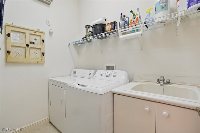 878 Vistana Cir Unit 50, Naples, FL 34119 - washroom featuring washer and clothes dryer