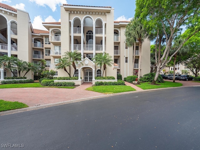 8440 Abbington Cir Unit D16, Naples, FL 34108 - view of building exterior
