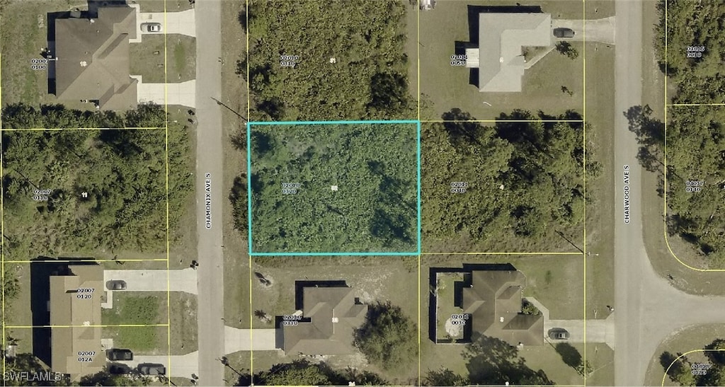 385 Chamonix Ave S, Lehigh Acres, FL 33974
