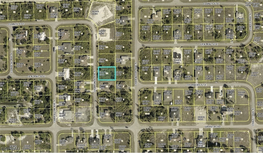 385 Chamonix Ave S, Lehigh Acres, FL 33974