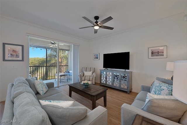 10275 Heritage Bay Blvd Unit 737, Naples, FL 34120 - living area with a ceiling fan, light wood finished floors, ornamental molding, and baseboards