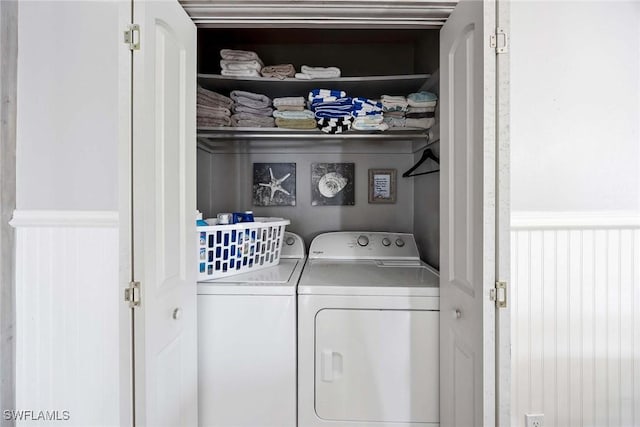 668 94th Ave N, Naples, FL 34108 - laundry room with washer and dryer
