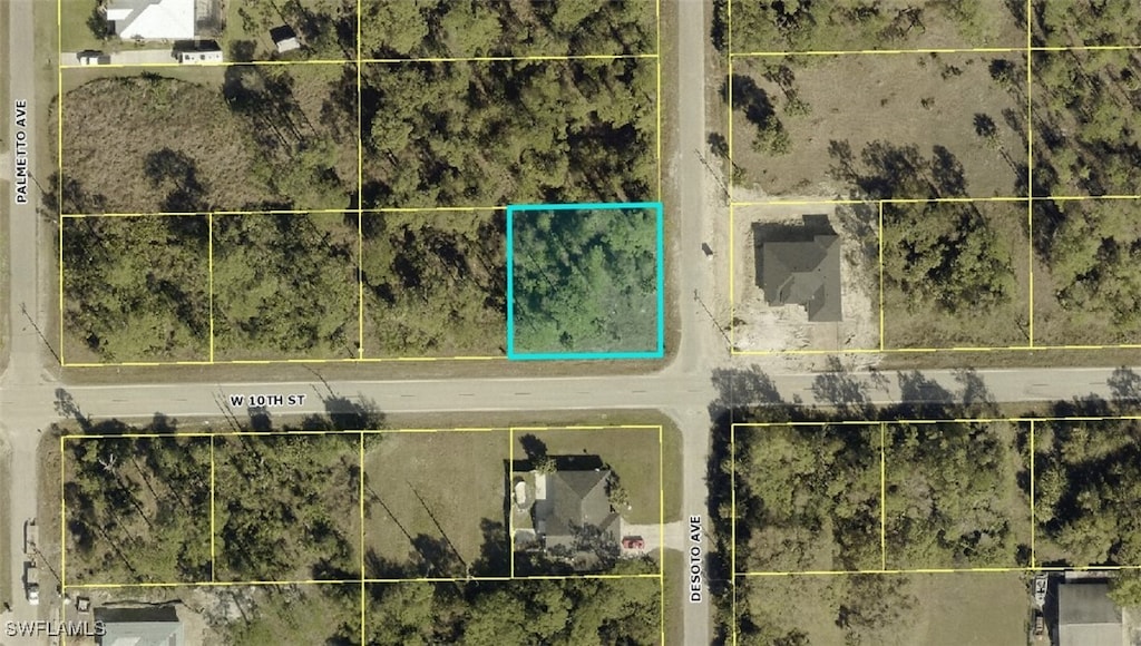 800 W 10th St, Lehigh Acres, FL 33972