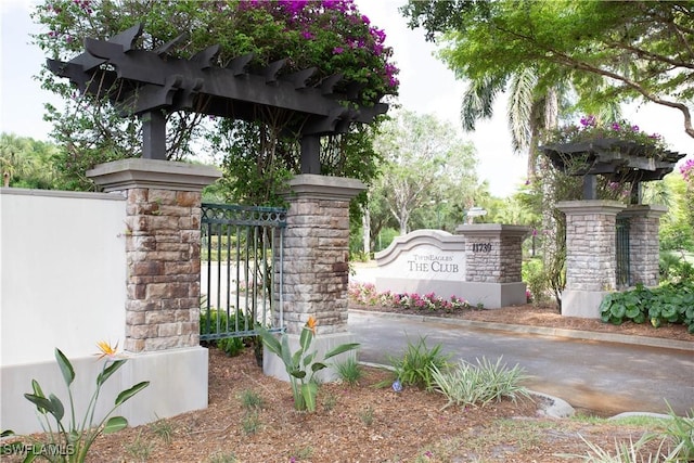 12732 Kinross Ln, Naples, FL 34120 - view of community sign