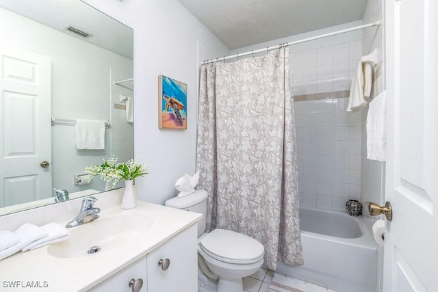 6900 Huntington Lakes Cir Unit 102, Naples, FL 34119 - bathroom with vanity, shower / tub combo with curtain, and tile patterned floors