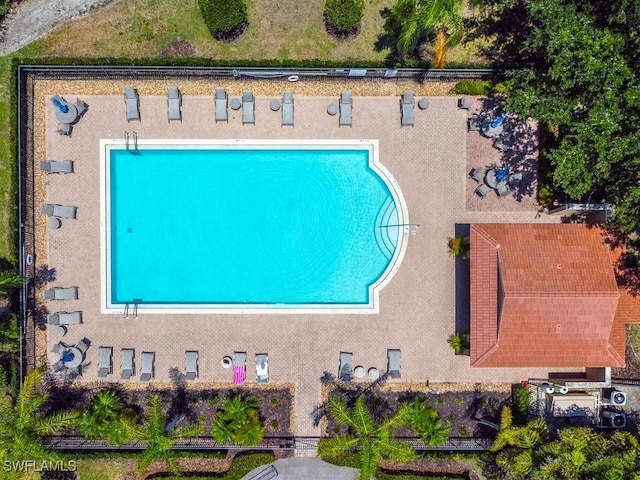 6900 Huntington Lakes Cir Unit 102, Naples, FL 34119 - bird's eye view of a pool area