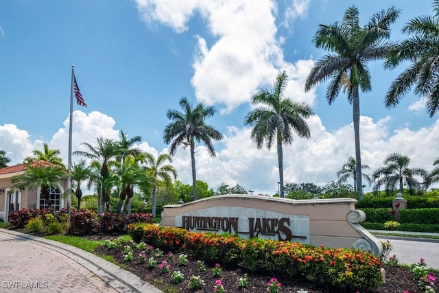 6900 Huntington Lakes Cir Unit 102, Naples, FL 34119 - view of community / neighborhood sign