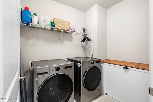 8833 Swell Brooks Ct, North Fort Myers, FL 33917 - washroom featuring washer and dryer