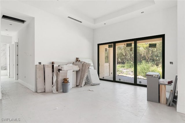 721 Golden Gate Blvd W, Naples, FL 34120 - unfurnished living room with a high ceiling