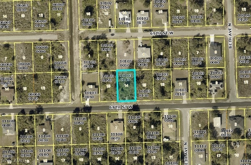 2524 68th St W, Lehigh Acres, FL 33971