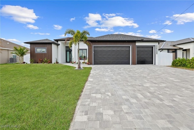 423 NE 5th Ter, Cape Coral, FL 33909 - photo 1