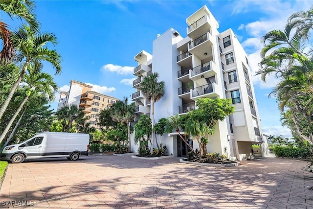 10562 Gulf Shore Dr Unit 402, Naples, FL 34108 - view of apartment building / complex