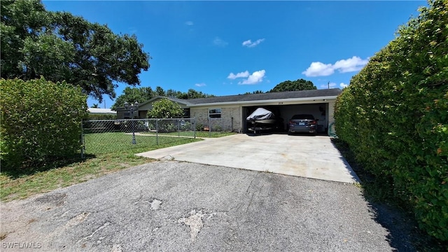 204 Flagler St, Clewiston, FL 33440 - single story home with driveway