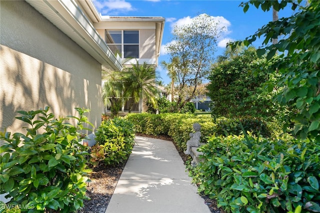784 Carrick Bend Cir Unit 103, Naples, FL 34110 - view of yard