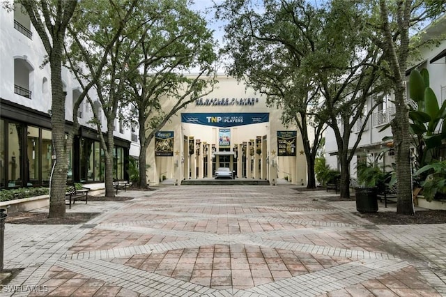 900 8th Ave S Unit 102, Naples, FL 34102 - view of property's community