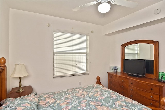 10350 Washingtonia Palm Way Unit 4234, Fort Myers, FL 33966 - bedroom with a ceiling fan