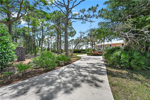 4680 Key Largo Ln, Bonita Springs, FL 34134 - surrounding community featuring driveway
