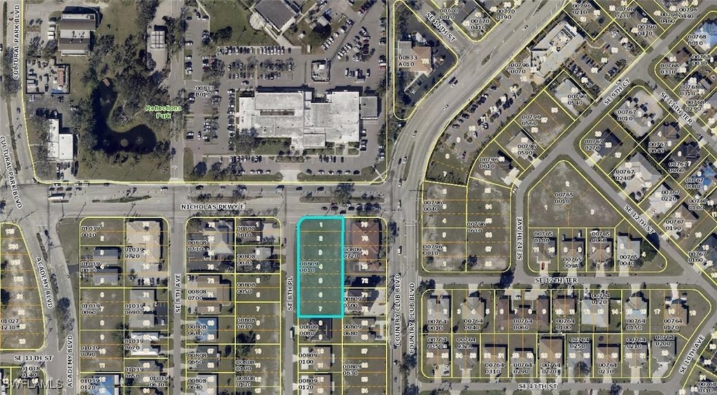 1207 SE 8th Pl, Cape Coral, FL 33990