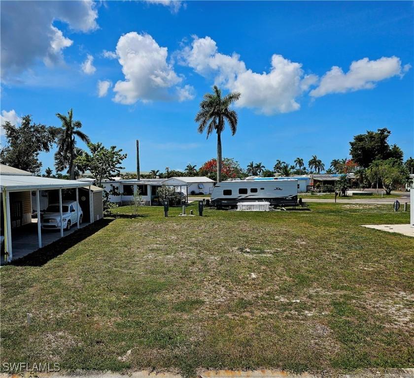 11131 Ballweg Ln, Fort Myers, FL 33908