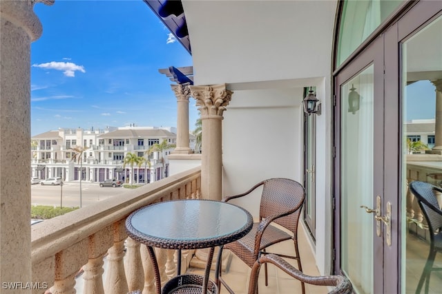 900 5th Ave S Unit 302, Naples, FL 34102 - balcony featuring a residential view
