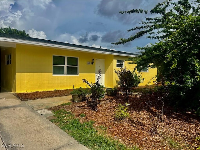 118 Alcala Ave, Lehigh Acres, FL 33936 - view of front of property