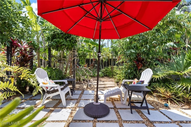 5631 Shaddelee Ln W, Fort Myers, FL 33919 - view of patio