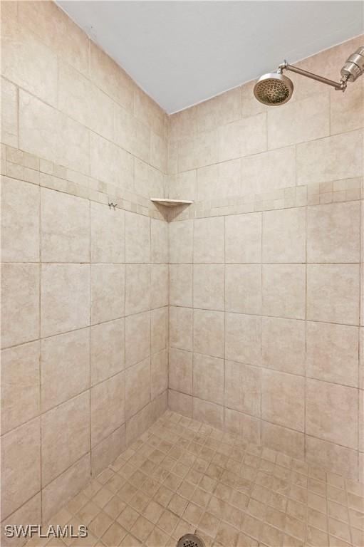 1214 NE 14th Ave, Cape Coral, FL 33909 - photo 27