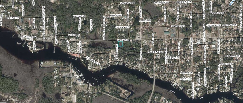 1st Ave SE, Steinhatchee, FL 32359
