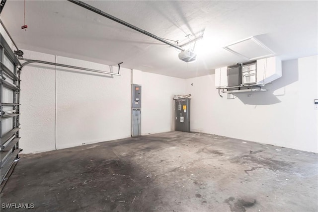 2121 NW 18th Pl, Cape Coral, FL 33993 - garage with a garage door opener