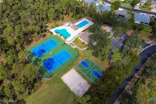 1435 Vintage Ln, Naples, FL 34104 - aerial view of a pool area
