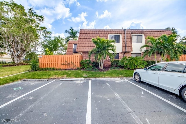 1464 Park Shore Cir Unit 2, Fort Myers, FL 33901 - view of uncovered parking lot