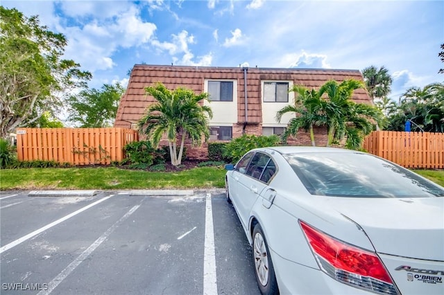 1464 Park Shore Cir Unit 2, Fort Myers, FL 33901 - view of uncovered parking lot