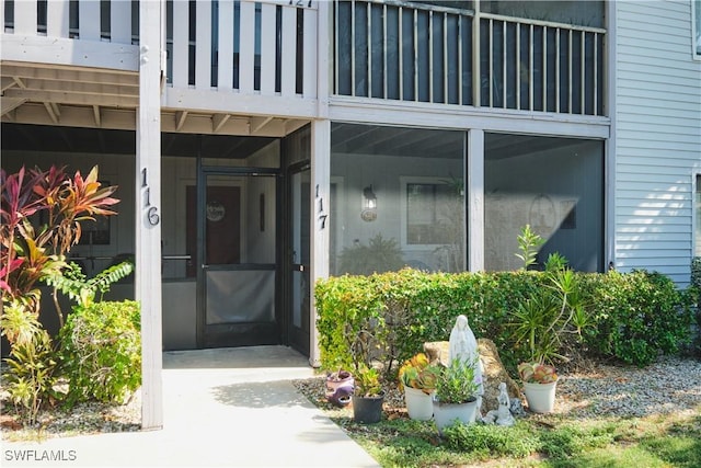 1051 Palm Ave Unit 117, North Fort Myers, FL 33903 - property entrance featuring a balcony