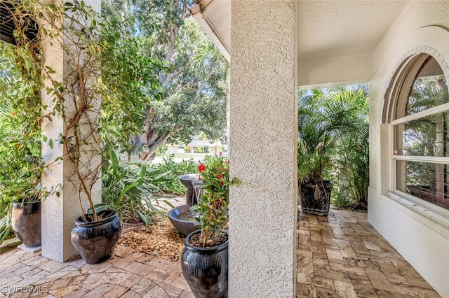786 109th Ave N, Naples, FL 34108 - view of patio / terrace