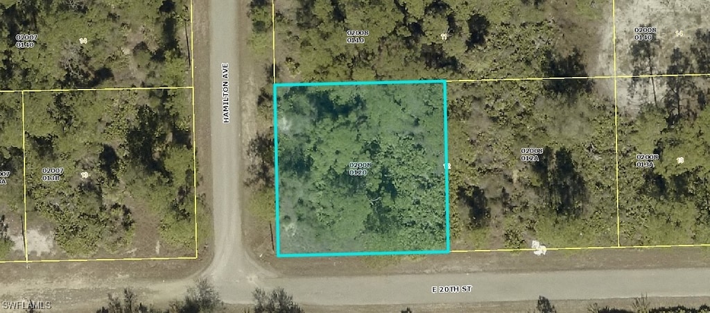 3001 20th St E, Alva, FL 33920