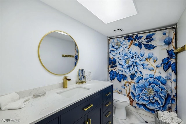 2250 SE 28th St, Cape Coral, FL 33904 - full bath featuring vanity, toilet, tile patterned flooring, and a shower with shower curtain