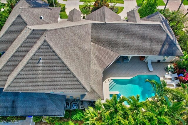 687 9th Ave S, Naples, FL 34102 - view of subject property featuring a pool area
