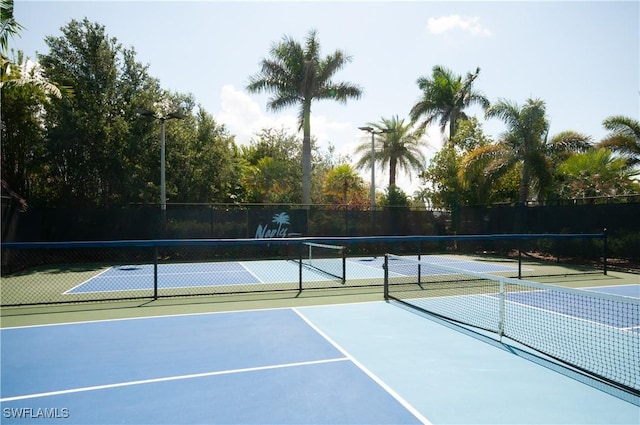 14302 Charthouse Cir, Naples, FL 34114 - view of tennis court