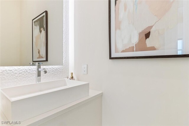 160 SW 52nd Ter, Cape Coral, FL 33914 - bathroom featuring vanity