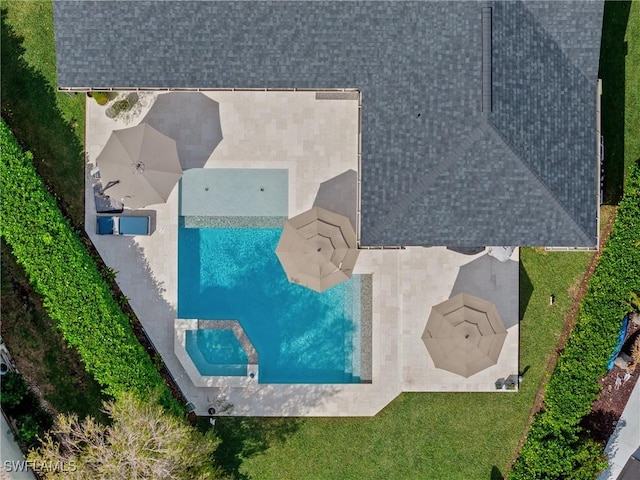 1020 SW 56th St, Cape Coral, FL 33914 - view from above of property featuring a pool area