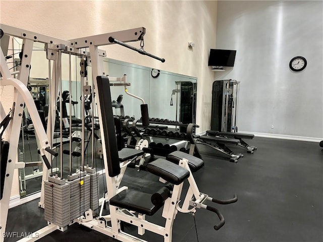 6401 Aragon Way Unit 102, Fort Myers, FL 33966 - workout area featuring baseboards