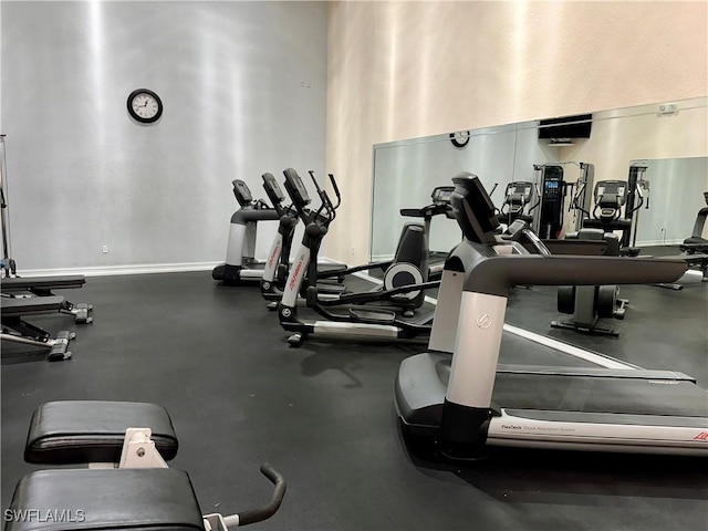 6401 Aragon Way Unit 102, Fort Myers, FL 33966 - view of workout area