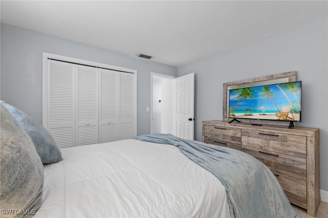 3117 SE 18th Ave, Cape Coral, FL 33904 - bedroom featuring a closet and baseboards