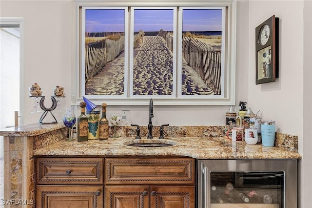 15657 Carriedale Ln, Fort Myers, FL 33912 - indoor wet bar with wine cooler